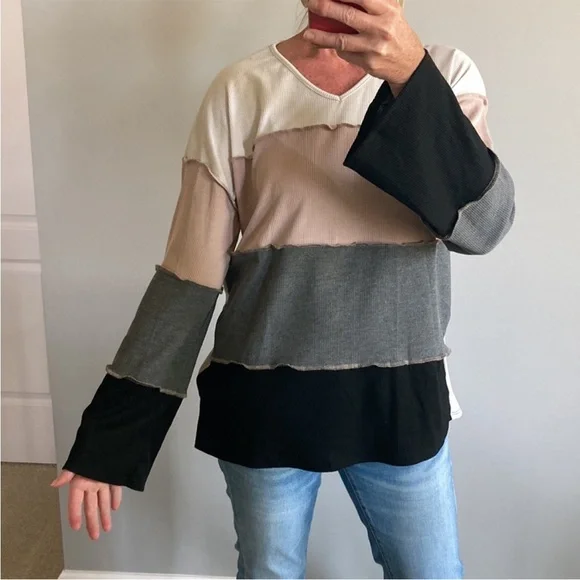 Waffle Knit, Color Block Long Sleeve Tunic Top - Picture 5 of 11